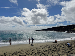 Papakōlea Green Sand Beach